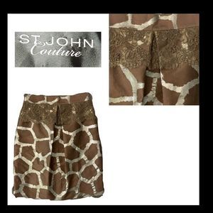 RARE St. John Couture Silk 🦒 Print Lace Detail Skirt Size 6